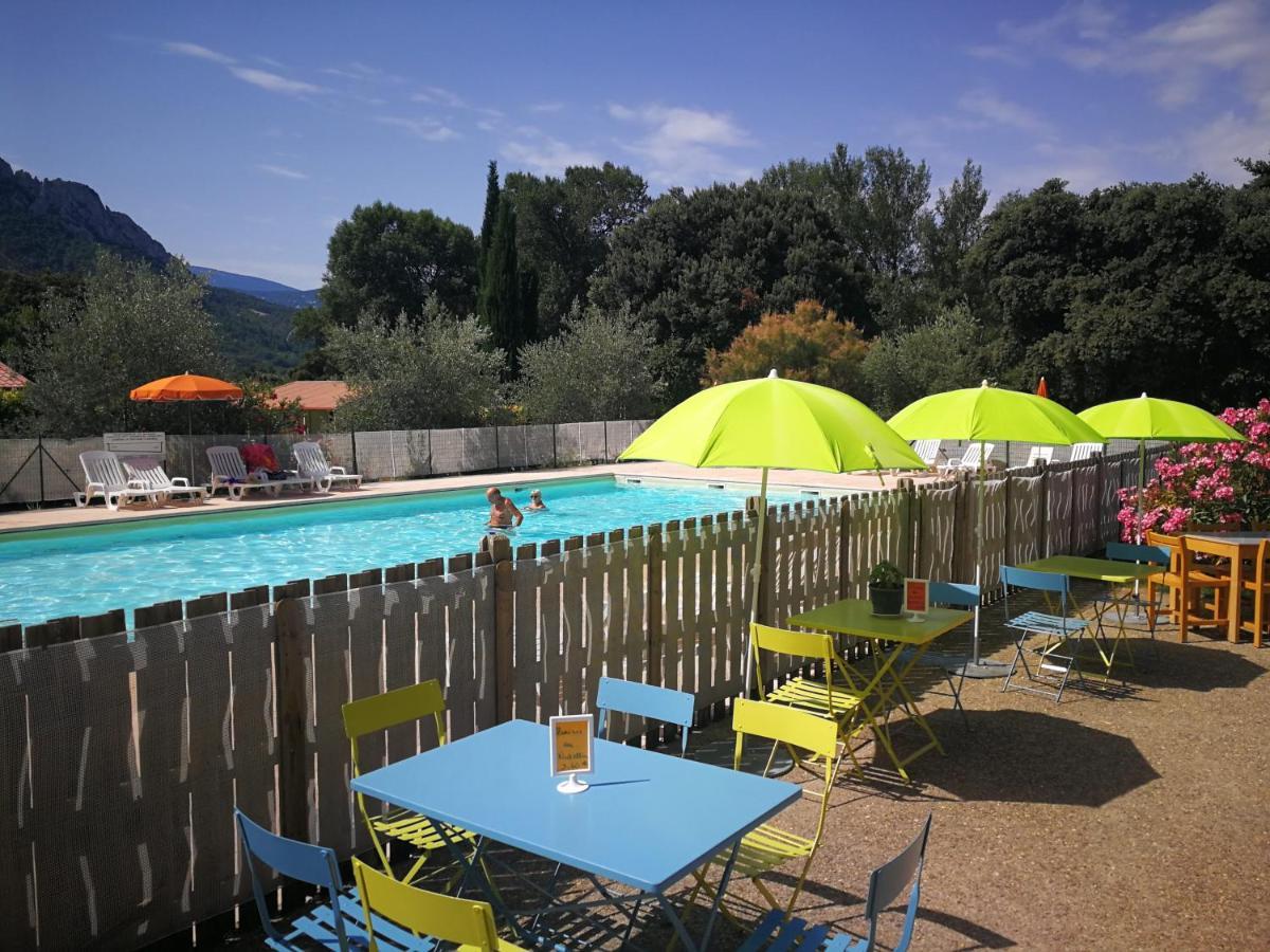 La Fontaine D'Annibal Hotell Buis-les-Baronnies Exteriör bild
