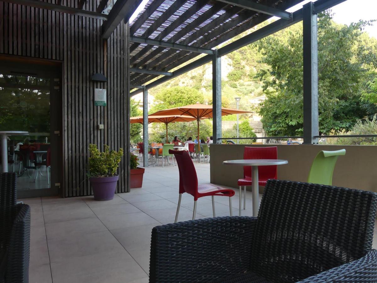 La Fontaine D'Annibal Hotell Buis-les-Baronnies Exteriör bild
